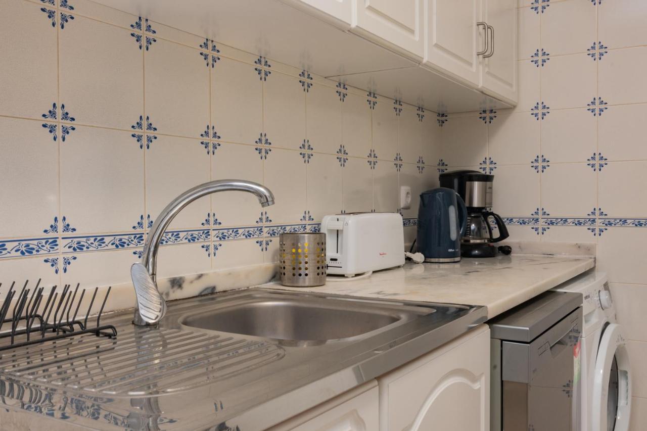 Appartement Lovely & Bright Family Flat W/ Patio Lissabon